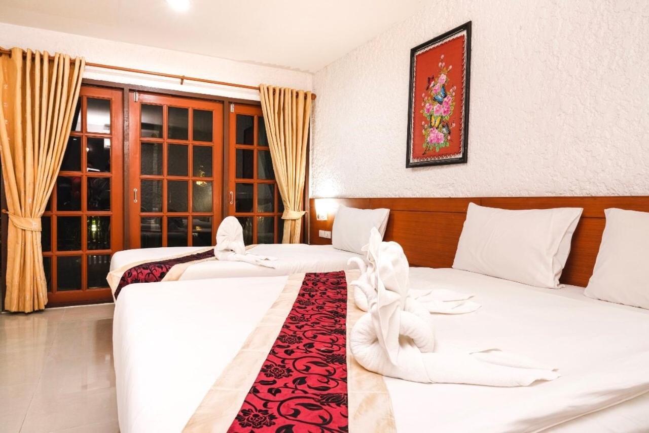 Neptuna Hotel Patong 외부 사진